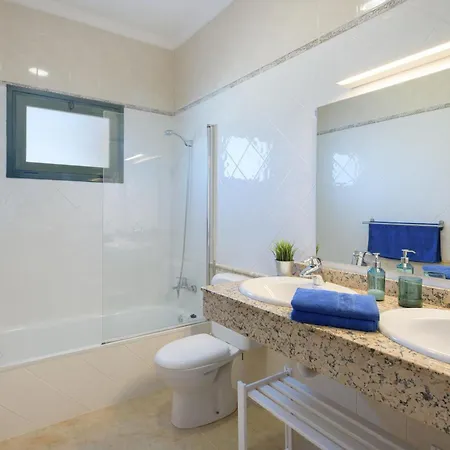 Vista De La Montana Holiday home *