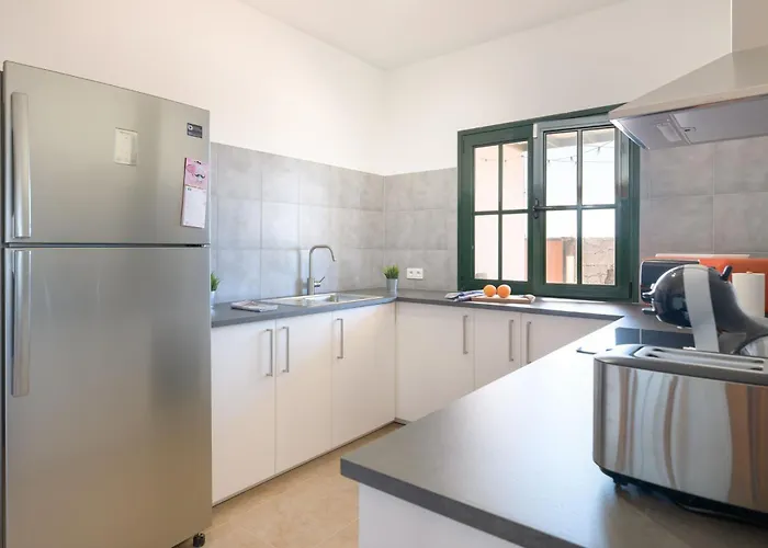 Vista De La Montana * Playa Blanca