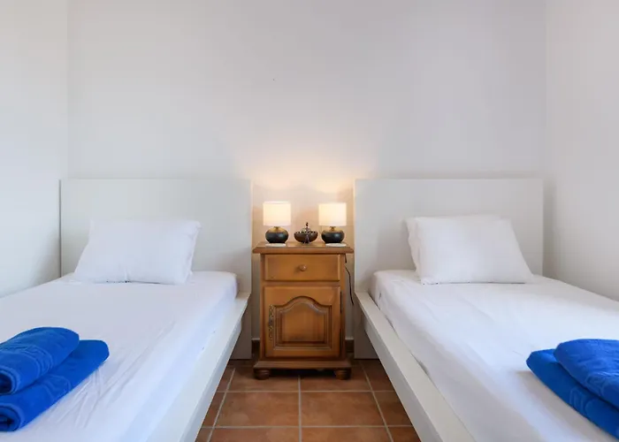 Vista De La Montana Nyaraló Playa Blanca